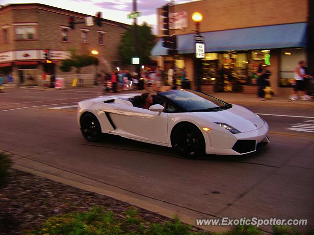 Lamborghini Gallardo spotted in Downers Grove, Illinois