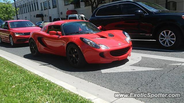 Lotus Elise spotted in Dallas, Texas