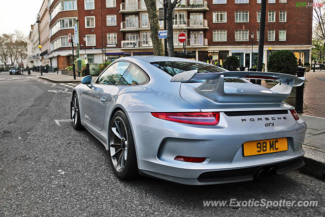 Porsche 911 GT3 spotted in London, United Kingdom