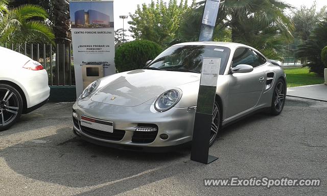 Porsche 911 Turbo spotted in Barcelona, Spain