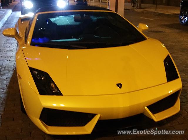 Lamborghini Gallardo spotted in Orlando, Florida