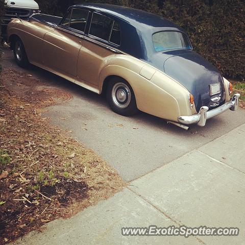 Bentley S Series spotted in Dorval, Canada