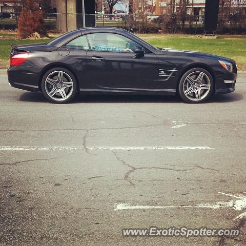 Mercedes SL 65 AMG spotted in Montreal, Canada