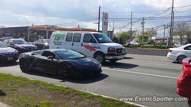 Lamborghini Gallardo spotted in Route 1, New Jersey