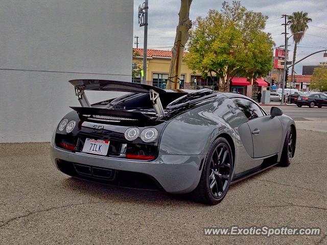 Bugatti Veyron spotted in Encino, California