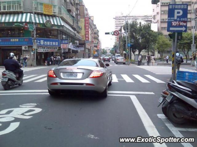 Mercedes SLR spotted in Taipei, Taiwan