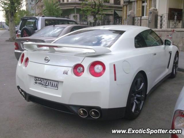 Nissan Skyline spotted in Damascus, Syria