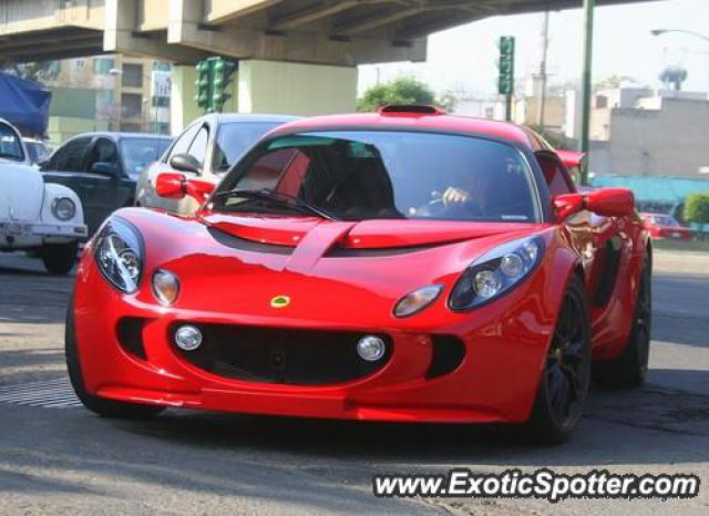 Lotus Exige spotted in Mexico City, Mexico