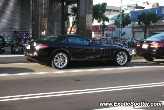 Mercedes SLR spotted in Taichung, Taiwan