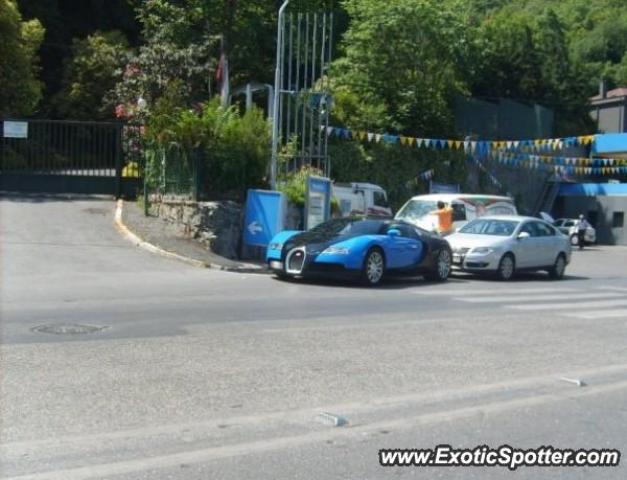 Bugatti Veyron spotted in Istanbul, Turkey