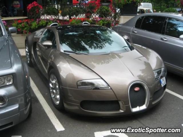 Bugatti Veyron spotted in London, United Kingdom