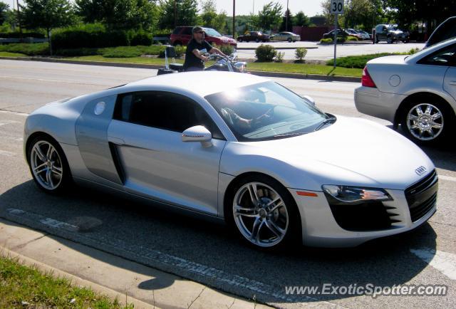 Audi R8 spotted in Lake Zurich, Illinois