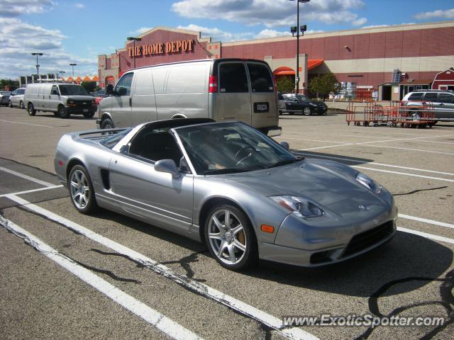 Acura NSX spotted in Lake Zurich, Illinois
