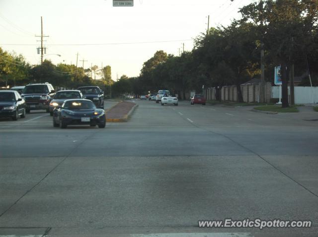Tesla Roadster spotted in Houston, Texas