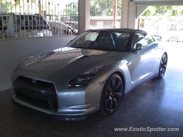 Nissan Skyline spotted in Unknown City, Trinidad and Tobago