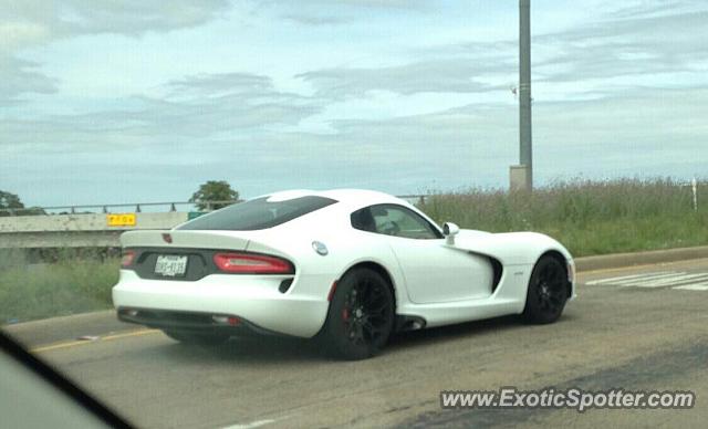 Dodge Viper spotted in Arlington, Texas