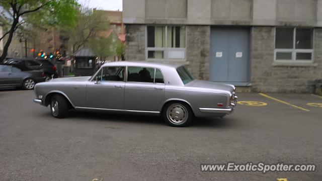 Rolls-Royce Silver Shadow spotted in Québec, Canada