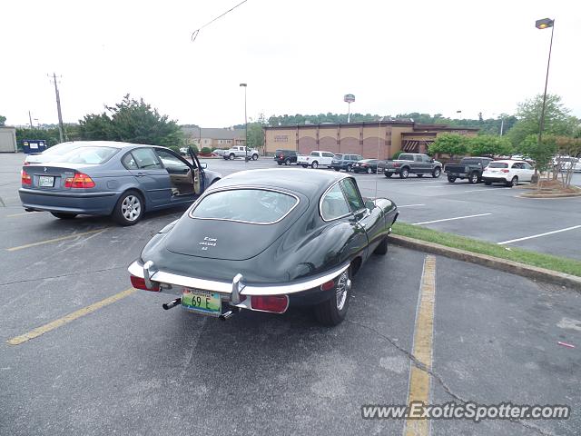 Jaguar E-Type spotted in Chattanooga, Tennessee