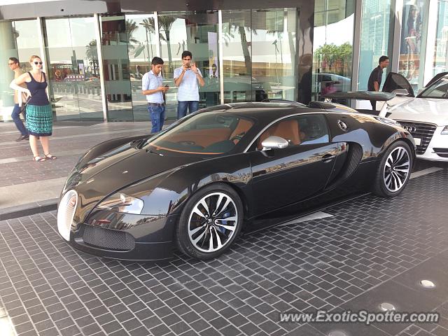 Bugatti Veyron spotted in Dubai, United Arab Emirates