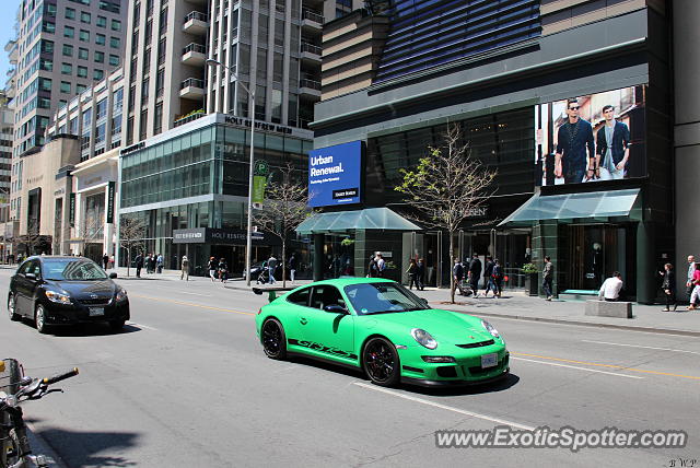 Porsche 911 GT3 spotted in Toronto, Canada