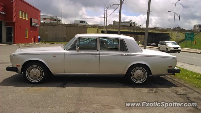 Rolls-Royce Silver Shadow spotted in Québec, Canada