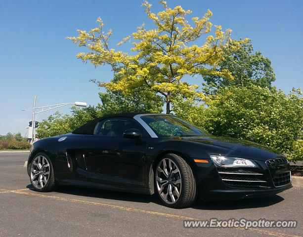 Audi R8 spotted in Brossard, Canada