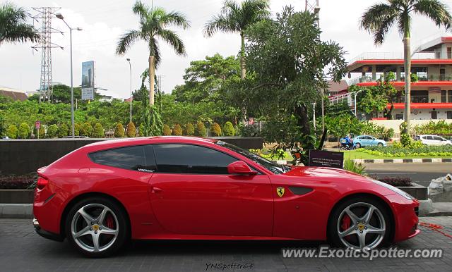 Ferrari FF spotted in Jakarta, Indonesia