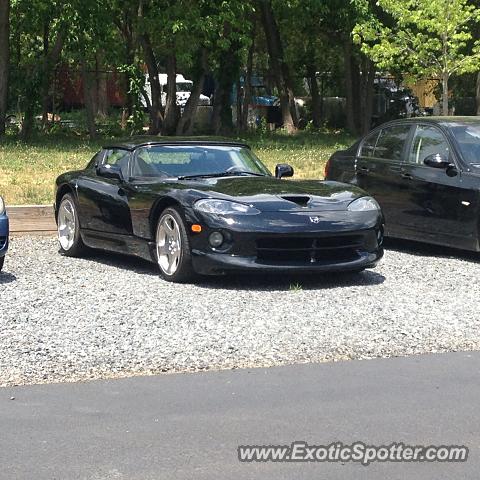 Dodge Viper spotted in Jackson, New Jersey