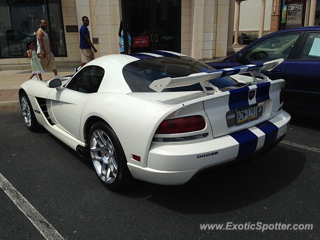Dodge Viper spotted in Center valley, Pennsylvania
