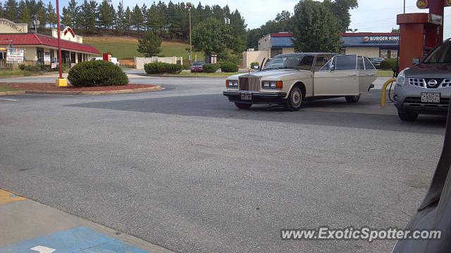 Rolls-Royce Silver Spirit spotted in Campobello, South Carolina