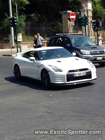 Nissan Skyline spotted in Rome, Italy