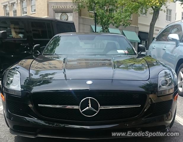 Mercedes SLS AMG spotted in Greenwich, Connecticut