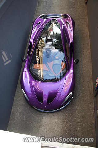Mclaren P1 spotted in Paris, France