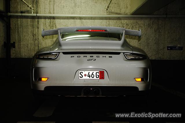 Porsche 911 GT3 spotted in Paris, France