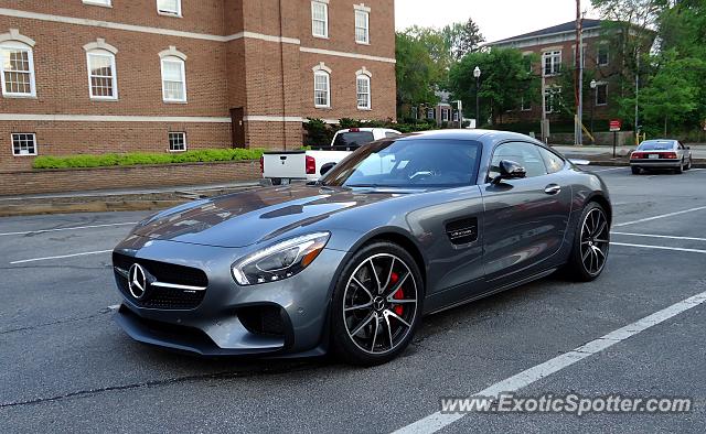 Mercedes SLS AMG spotted in Chagrin Falls, Ohio