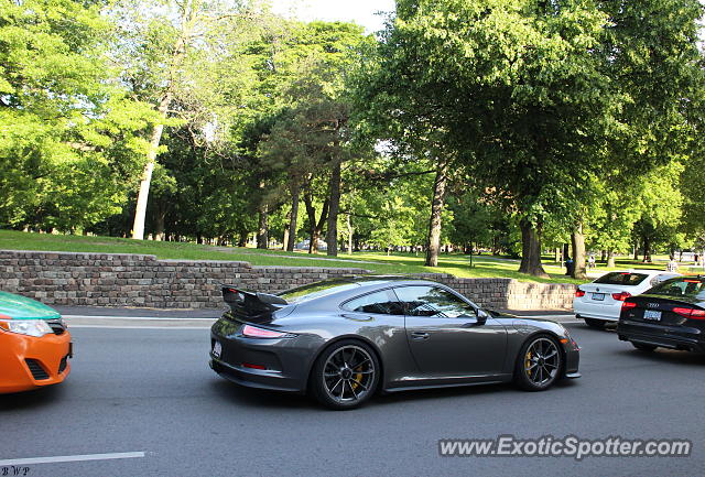 Porsche 911 GT3 spotted in Toronto, Canada