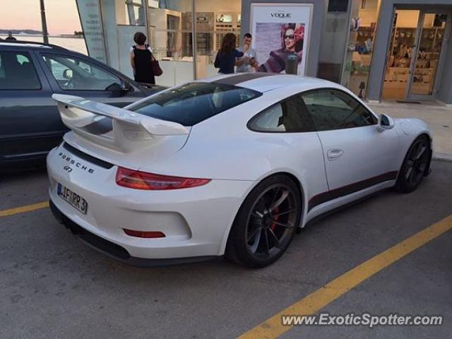 Porsche 911 GT3 spotted in Porec, Croatia