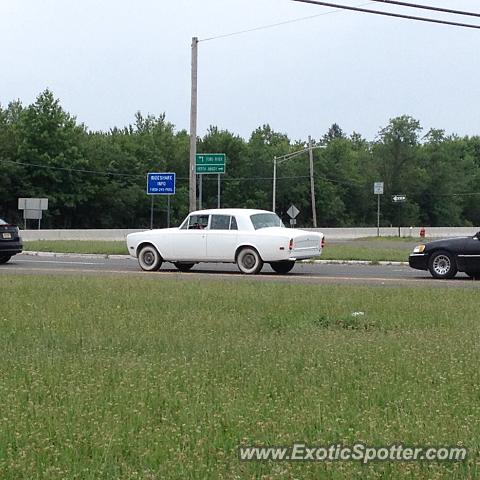 Rolls-Royce Silver Shadow spotted in Howell, New Jersey