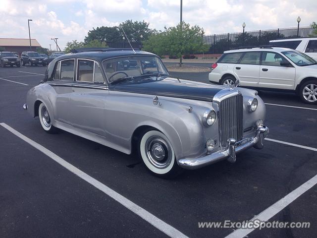 Bentley S Series spotted in Burnsville, Minnesota