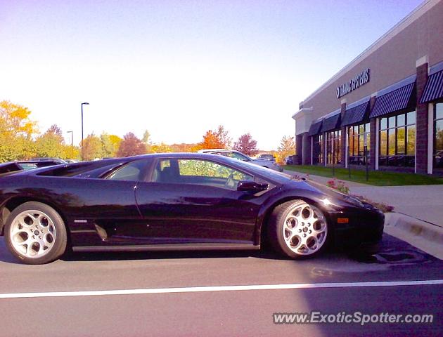 Lamborghini Diablo spotted in Chanhassen, Minnesota