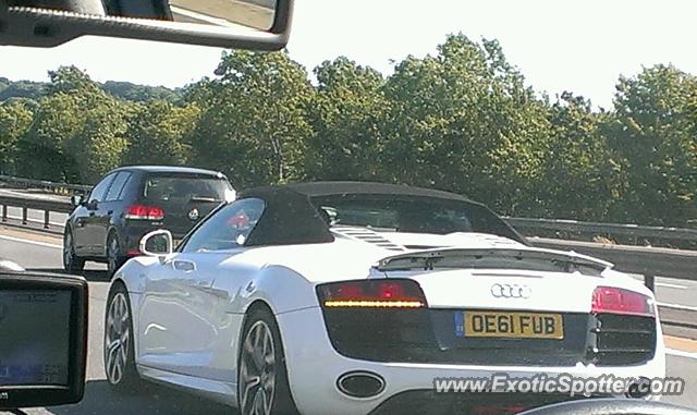 Audi R8 spotted in A4010, United Kingdom