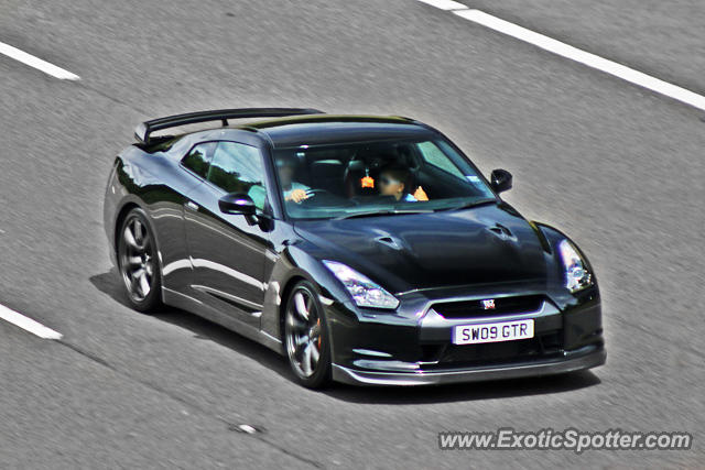 Nissan GT-R spotted in M1, United Kingdom