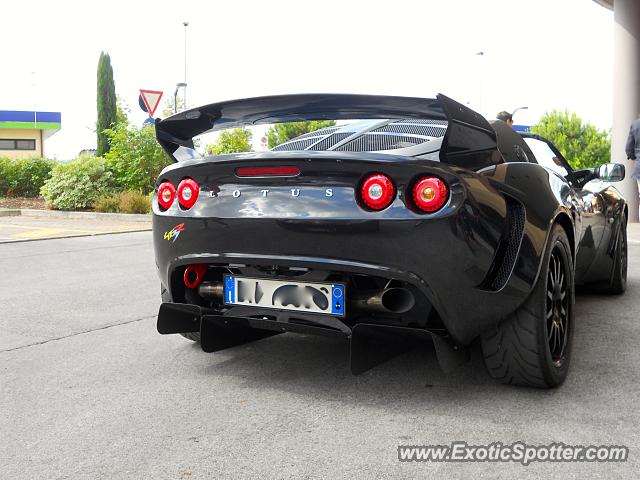Lotus Exige spotted in Forlì, Italy