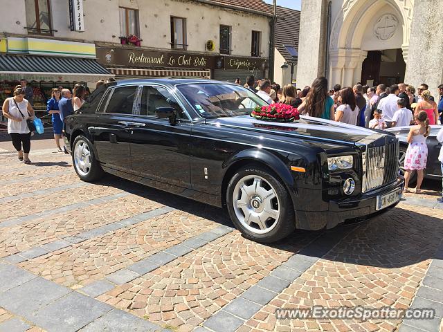 Rolls-Royce Phantom spotted in Pontault-Combaul, France