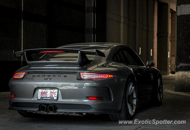 Porsche 911 GT3 spotted in Toronto, Canada