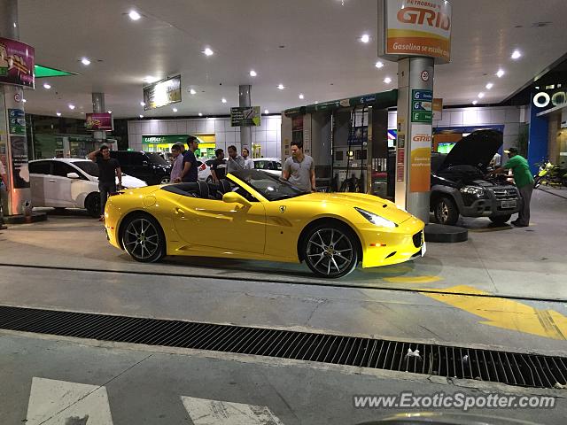Ferrari California spotted in Fortaleza, Brazil