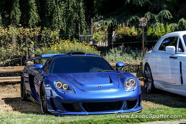 Porsche Carrera GT spotted in Carmel Valley, California