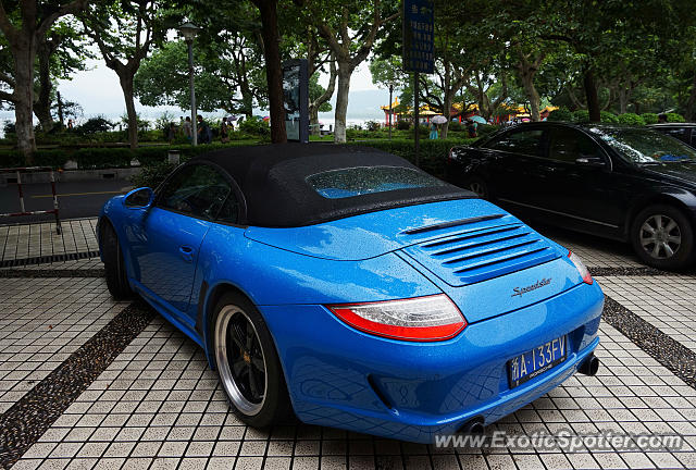 Porsche 911 GT3 spotted in Hangzhou, China
