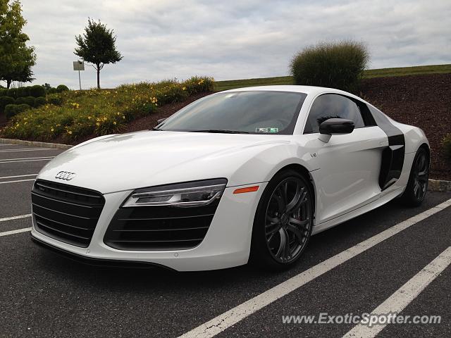 Audi R8 spotted in Center valley, Pennsylvania