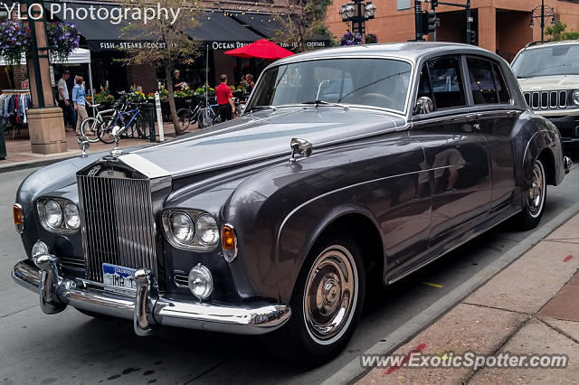 Rolls-Royce Silver Cloud spotted in Denver, Colorado